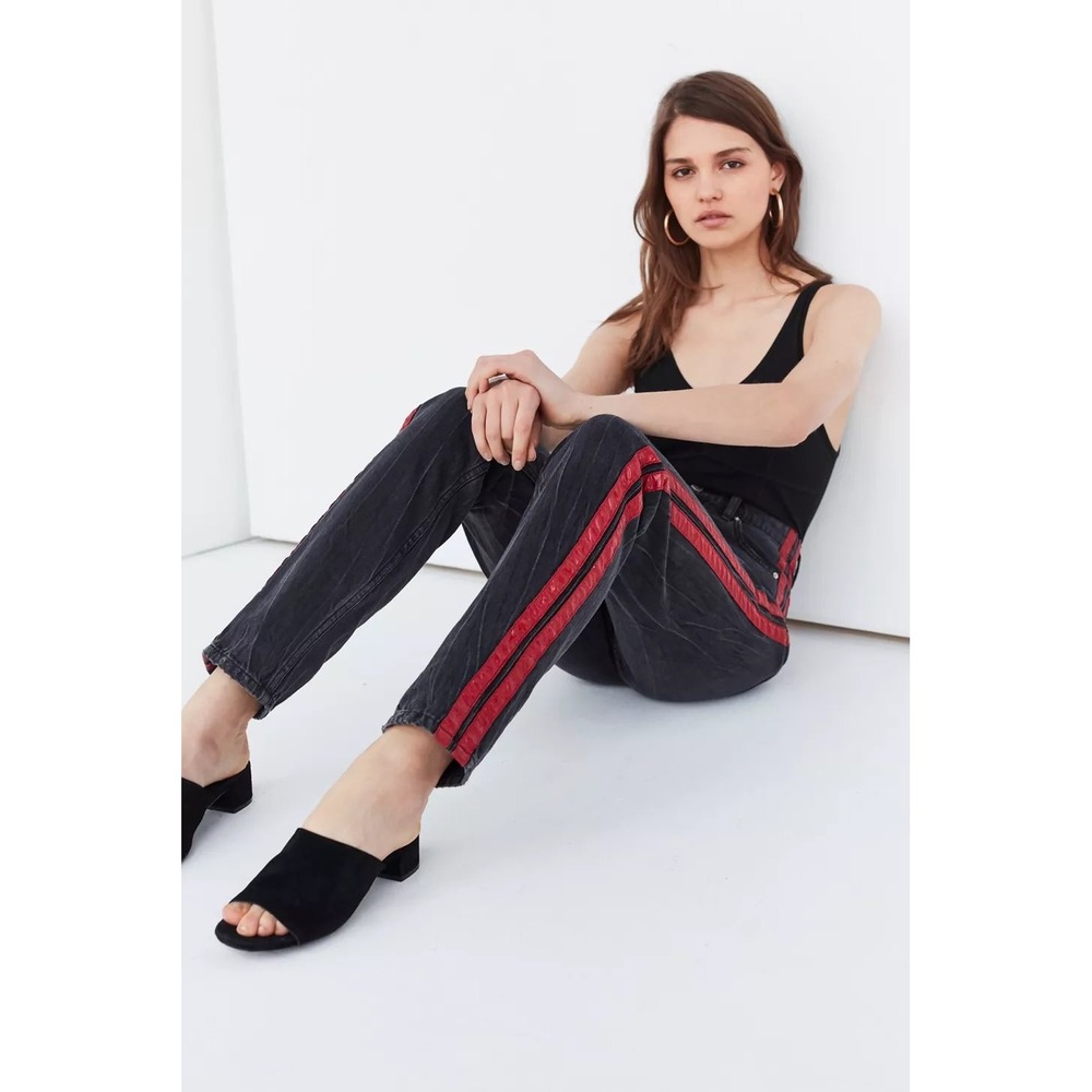 BDG Urban Outfitters Mom High Rise Jeans Black Red Stripe Size 26